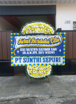 Papan Bunga Duka di Saombo