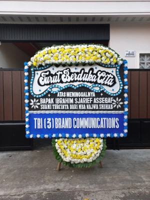 Papan Bunga Duka di Saombo